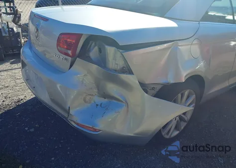 2012 Volkswagen Eos Komfort z USA, uszkodzony, nr VIN WVWBW7AH5CV013113